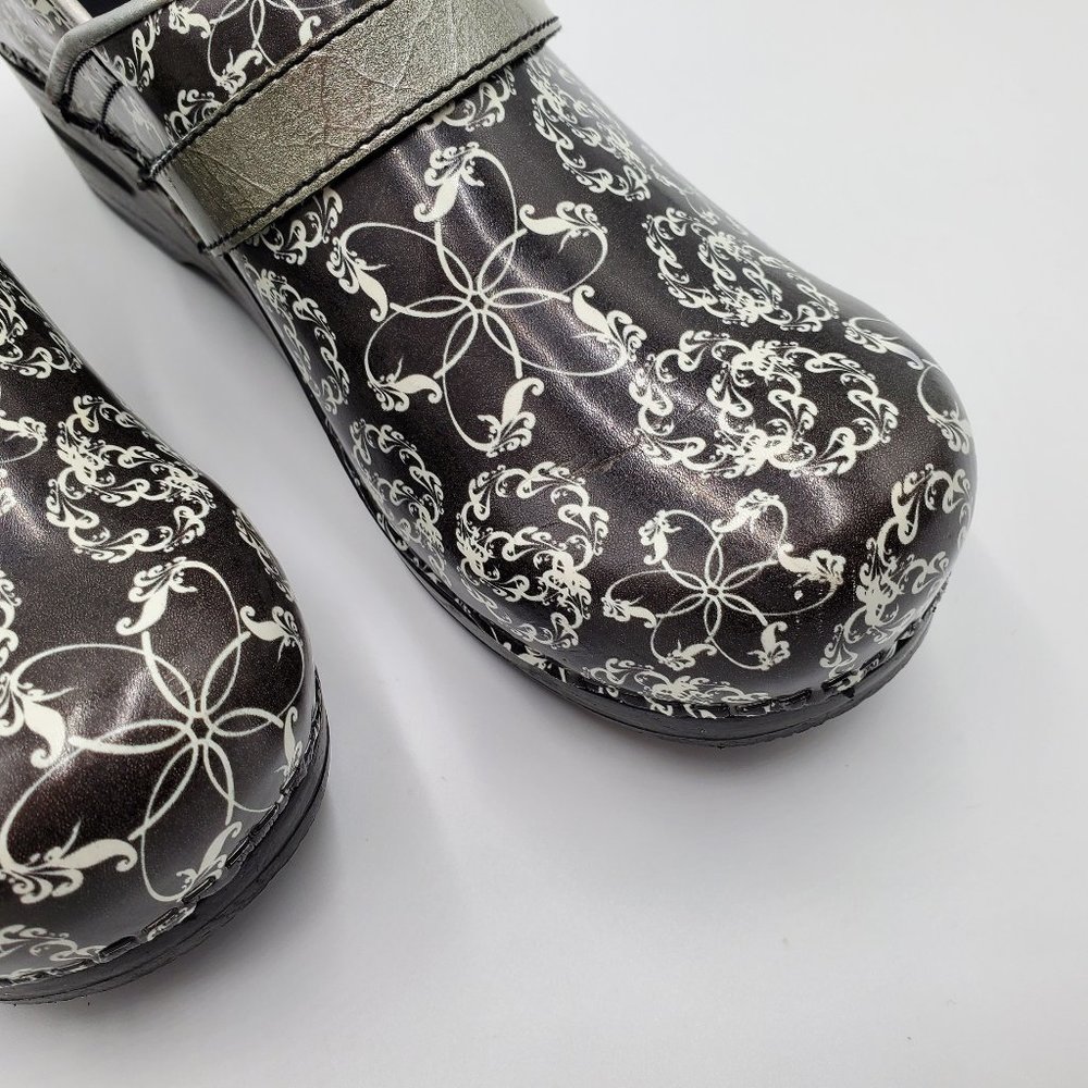Sanita Danish Black & White Clogs - Picture 14 of 16